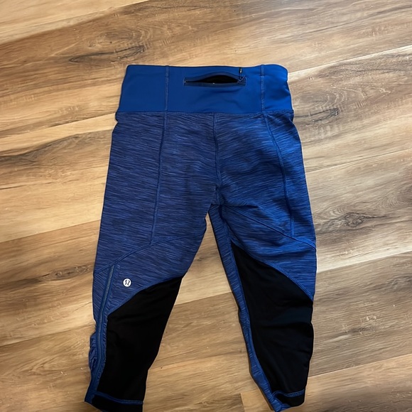Lululemon Capri Leggings - Picture 2 of 3